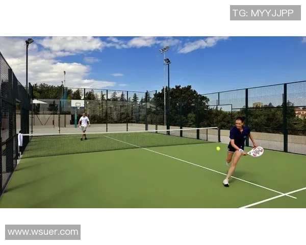 足球明星的假日生活趣事漫画展现他们的休闲时光与独特魅力 足球明星的假日生活趣事漫画展现他们的休闲时光与独特魅力